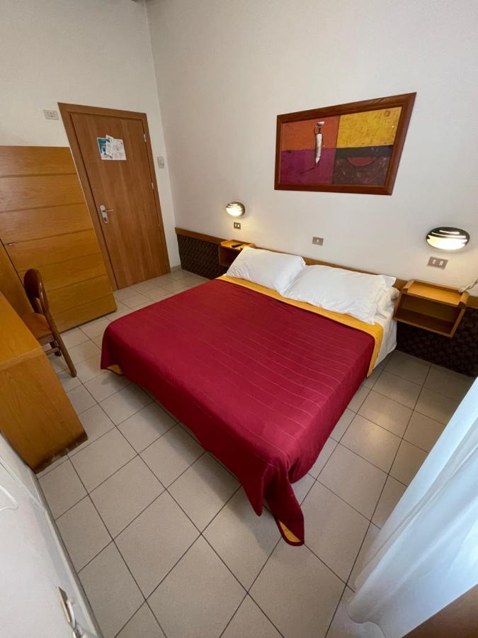 Hotel Arpa Rimini Extérieur photo