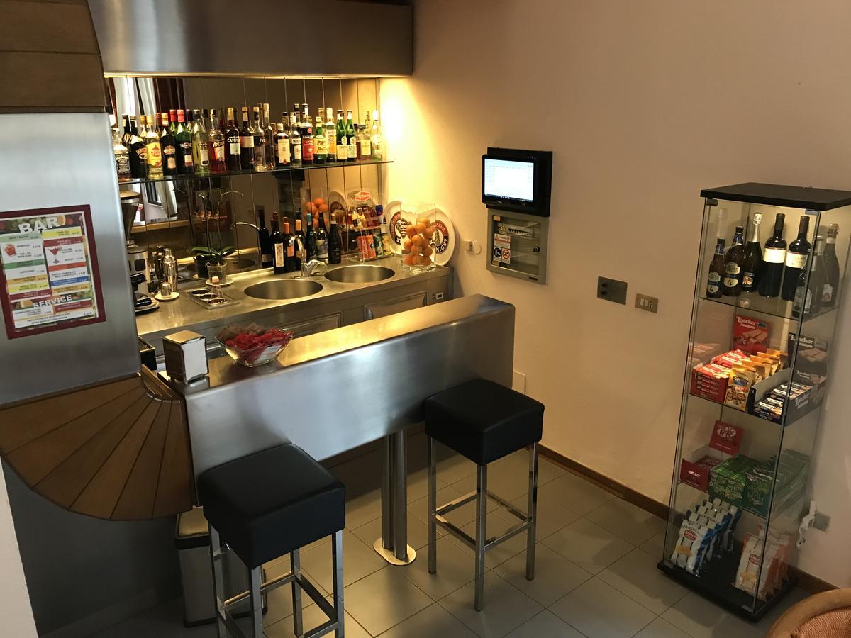Hotel Arpa Rimini Extérieur photo