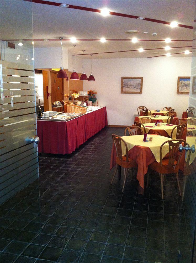 Hotel Arpa Rimini Extérieur photo