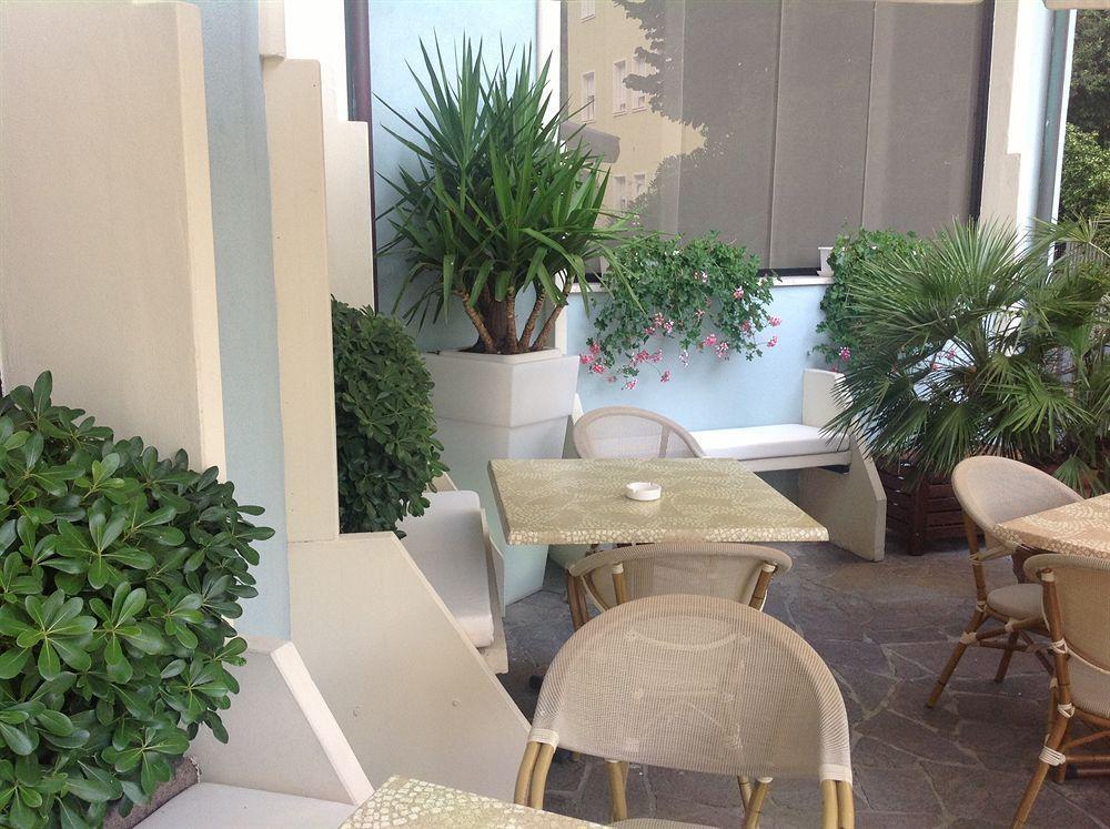 Hotel Arpa Rimini Extérieur photo